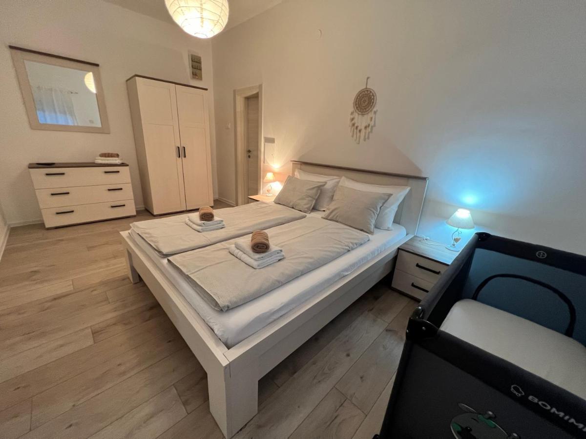Kaala Apartments Supetarska Draga Eksteriør billede